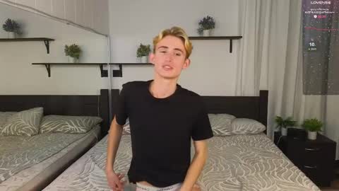 Tommy online show from 09-18-25, 05:26