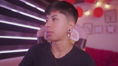 Blue  online show from 02-19-25, 12:44