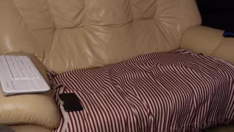 Snapshot of tommy_burnzzz chatting on 12-25-24, 04:22 tommy burnzzz online show from 12-25-24, 04:22