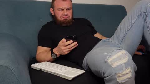 Snapshot of tommy_burnzzz chatting on 01-25-25, 05:40 tommy burnzzz online show from 01-25-25, 05:40