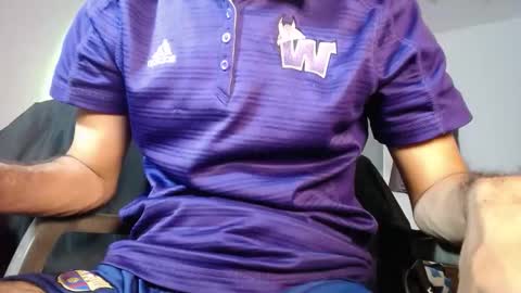 Snapshot of tommy_c0rtez chatting on 01-15-25, 11:30 Thomas online show from 01-15-25, 11:30