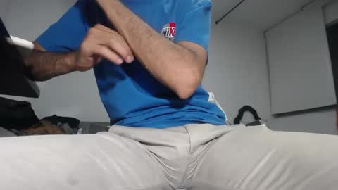 Snapshot of tommy_c0rtez chatting on 03-04-25, 12:29 Thomas online show from 03-04-25, 12:29