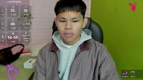 Tommy online show from 11-23-25, 04:18