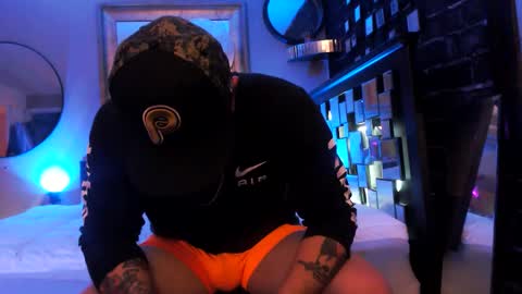 Tommy online show from 05-09-26, 05:56