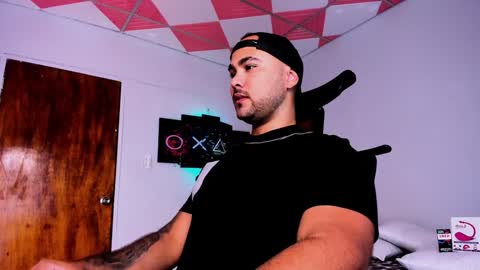 tommy_sccott online show from 01-22-25, 02:15