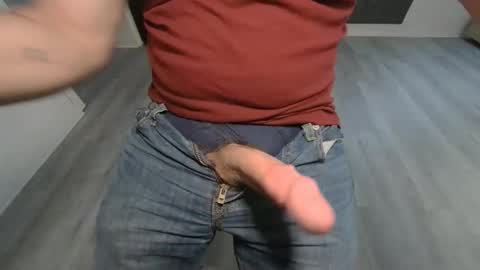 Snapshot of tommytitman chatting on 05-08-26, 12:38 tommytitman online show from 05-08-26, 12:38
