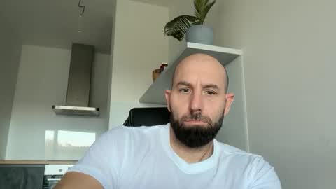 Thomas Fit online show from 10-13-25, 06:46