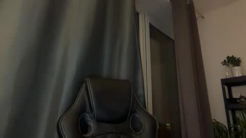 Thomas Fit online show from 11-24-25, 10:53