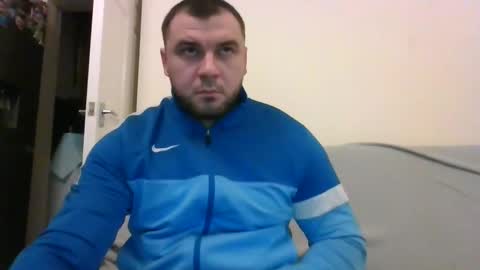 Snapshot of tommyy19901 chatting on 12-02-24, 07:27 tommyy19901 online show from 12-02-24, 07:27