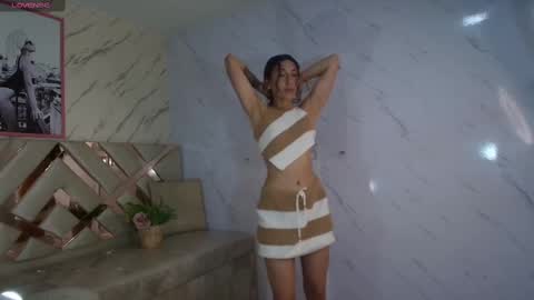 leyla  online show from 02-12-25, 03:40