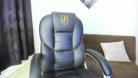 Snapshot of tomson_cruzz chatting on 12-19-24, 04:23 Tomson Cruz... Instagram is.. matthew 10441 online show from 12-19-24, 04:23