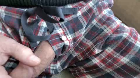 Snapshot of tomtotal chatting on 01-17-25, 12:42 Tom online show from 01-17-25, 12:42