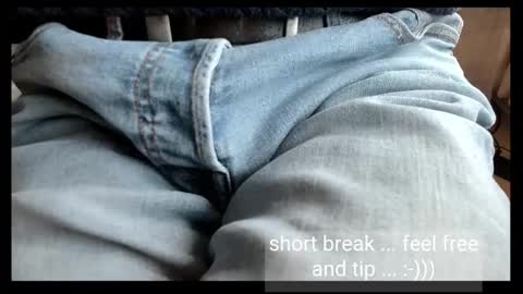 Snapshot of tomtotal chatting on 11-24-25, 07:52 Tom online show from 11-24-25, 07:52