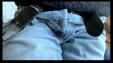 Snapshot of tomtotal chatting on 11-26-25, 09:21 Tom online show from 11-26-25, 09:21