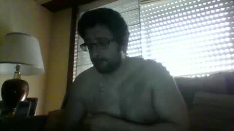 Snapshot of toni640128 chatting on 01-10-26, 01:24 toni640128 online show from 01-10-26, 01:24