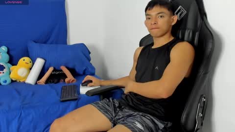 Tonny online show from 05-18-26, 01:35