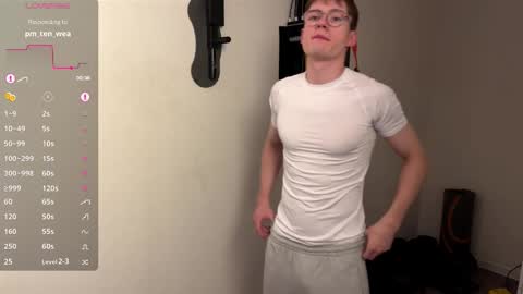 Snapshot of tonrapt chatting on 02-26-26, 02:16 Ton online show from 02-26-26, 02:16