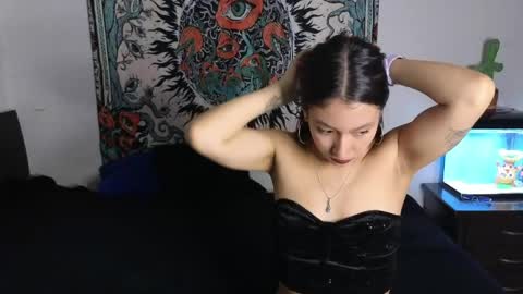 Snapshot of tony_and_sophia chatting on 05-30-26, 02:08 Sophia Tony online show from 05-30-26, 02:08