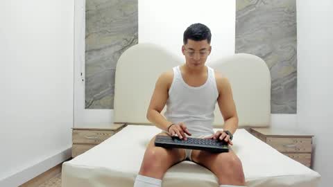 Snapshot of tony_foxx1 chatting on 04-07-26, 12:49 TONY online show from 04-07-26, 12:49