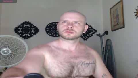 Snapshot of tony_white_7 chatting on 05-22-26, 01:24 TONY online show from 05-22-26, 01:24