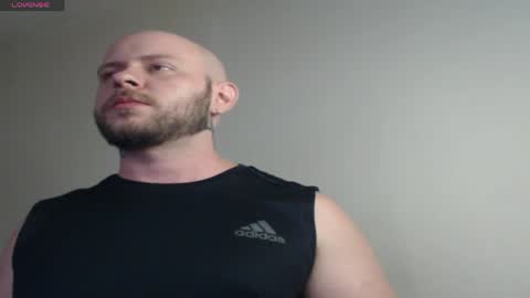 Snapshot of tony_white_7 chatting on 06-10-26, 02:12 TONY online show from 06-10-26, 02:12