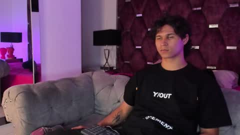 Snapshot of tonybenedetti chatting on 12-22-25, 09:23 Tony Benedetti online show from 12-22-25, 09:23