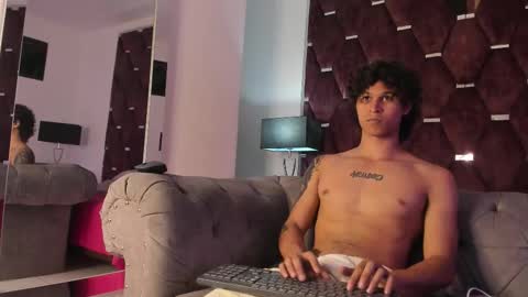 Snapshot of tonybenedetti chatting on 01-14-26, 07:41 Tony Benedetti online show from 01-14-26, 07:41