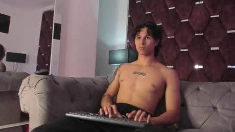 Snapshot of tonybenedetti chatting on 01-16-26, 08:35 Tony Benedetti online show from 01-16-26, 08:35