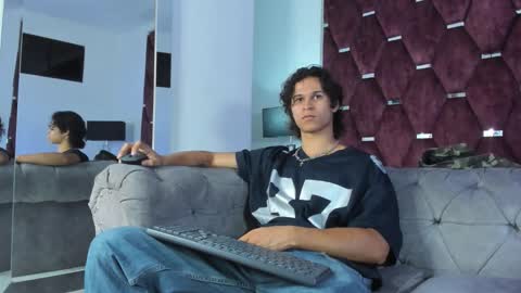 Snapshot of tonybenedetti chatting on 03-07-26, 08:17 Tony Benedetti online show from 03-07-26, 08:17