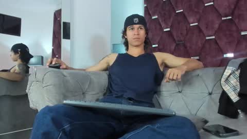 Snapshot of tonybenedetti chatting on 03-12-26, 08:48 Tony Benedetti online show from 03-12-26, 08:48