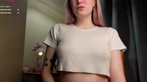 Snapshot of too_cute_blonde_girl chatting on 01-15-25, 06:12 Hey hey Im Megan Pvt open. Im very glad to see you here online show from 01-15-25, 06:12