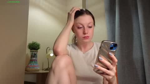 Snapshot of too_cute_blonde_girl chatting on 01-22-25, 03:31 Hey hey Im Megan Pvt open. Im very glad to see you here online show from 01-22-25, 03:31