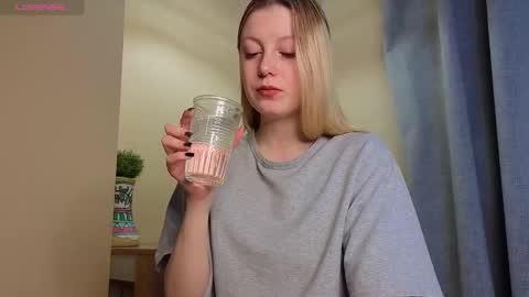 Snapshot of too_cute_blonde_girl chatting on 03-07-25, 03:08 Hey hey Im Megan Pvt open. Im very glad to see you here online show from 03-07-25, 03:08