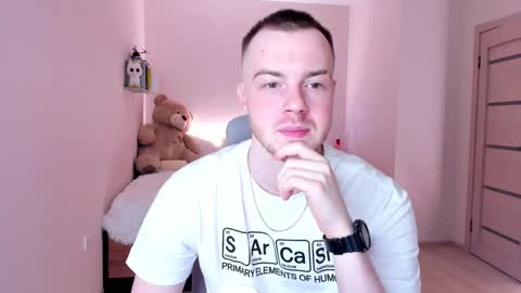 Snapshot of toohornyserj chatting on 01-06-25, 07:56 toohornyserj online show from 01-06-25, 07:56