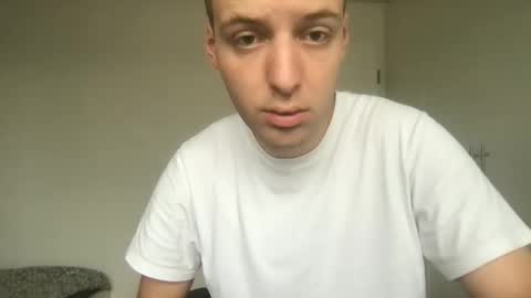 Snapshot of toohottobetrue21 chatting on 09-10-25, 07:08 Max online show from 09-10-25, 07:08