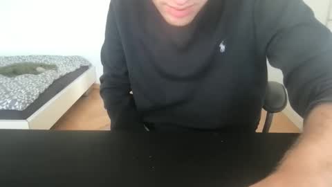 Snapshot of toohottobetrue21 chatting on 09-29-25, 03:06 Max online show from 09-29-25, 03:06