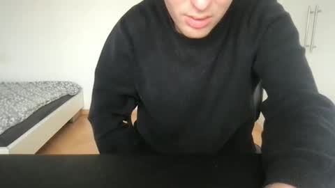 Snapshot of toohottobetrue21 chatting on 10-04-25, 12:36 Max online show from 10-04-25, 12:36