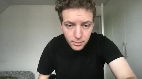 Snapshot of toohottobetrue21 chatting on 03-26-26, 06:41 Max online show from 03-26-26, 06:41