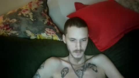 Snapshot of tootall803 chatting on 10-06-25, 12:24 TooTall803 online show from 10-06-25, 12:24