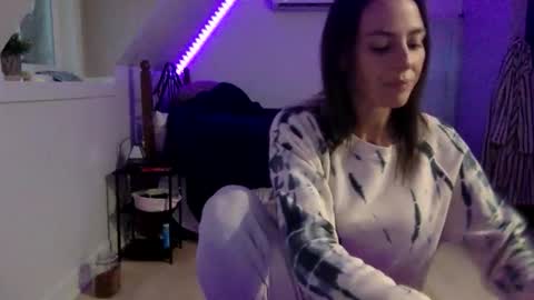 Snapshot of tootsiefoote001 chatting on 05-07-26, 12:49 tootsiefoote001 online show from 05-07-26, 12:49