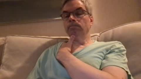 Snapshot of topspin69 chatting on 11-10-25, 04:33 topspin69 online show from 11-10-25, 04:33