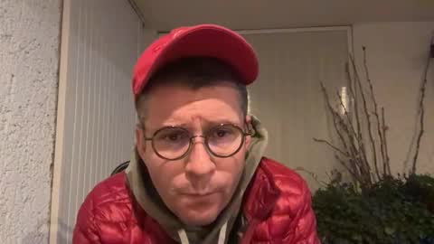 Snapshot of torcuato9 chatting on 12-20-25, 07:04 Torcuato online show from 12-20-25, 07:04