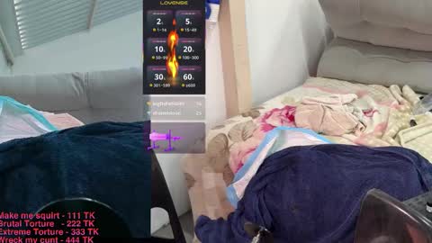 Snapshot of toronto325 chatting on 03-06-26, 05:31 Toronto325 online show from 03-06-26, 05:31