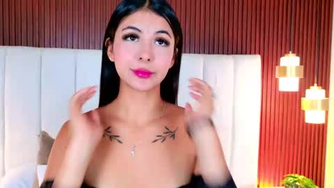 Snapshot of tory_gb chatting on 09-25-25, 01:26 Ana Maria online show from 09-25-25, 01:26