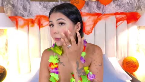 Snapshot of tory_gb chatting on 10-31-25, 11:22 Ana Maria online show from 10-31-25, 11:22