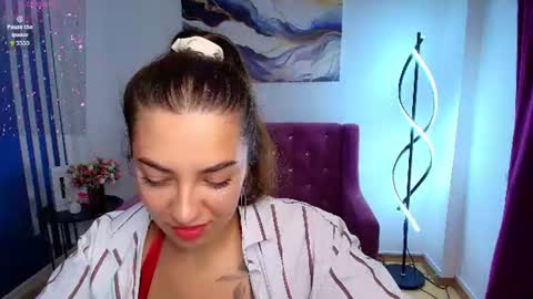 Victoria  online show from 07-22-26, 02:03
