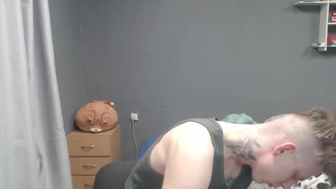 Snapshot of tosssska20 chatting on 05-04-26, 03:41 Toshka online show from 05-04-26, 03:41