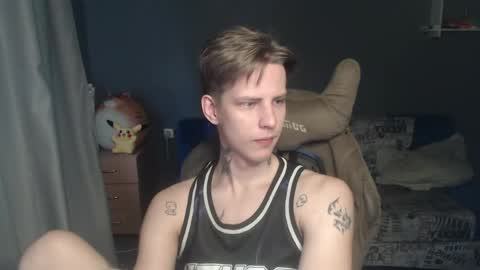 Snapshot of tosssska20 chatting on 06-06-26, 02:38 Toshka online show from 06-06-26, 02:38