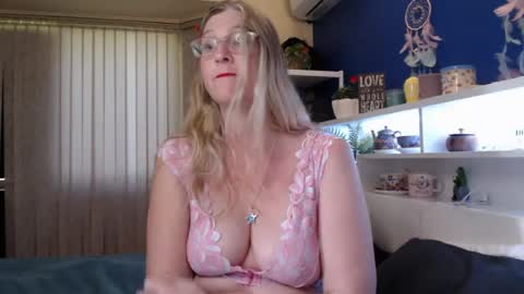 Milly online show from 06-21-26, 11:29