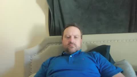 Snapshot of totalpackage2089 chatting on 09-28-25, 04:23 Big Daddy Balls online show from 09-28-25, 04:23